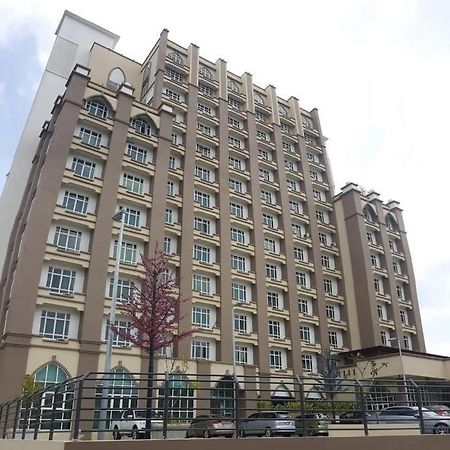 Risqi Apartment 2 Bedroom Wakaf Che Yeh Kota Bharu Eksteriør bilde