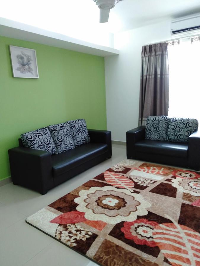Risqi Apartment 2 Bedroom Wakaf Che Yeh Kota Bharu Eksteriør bilde