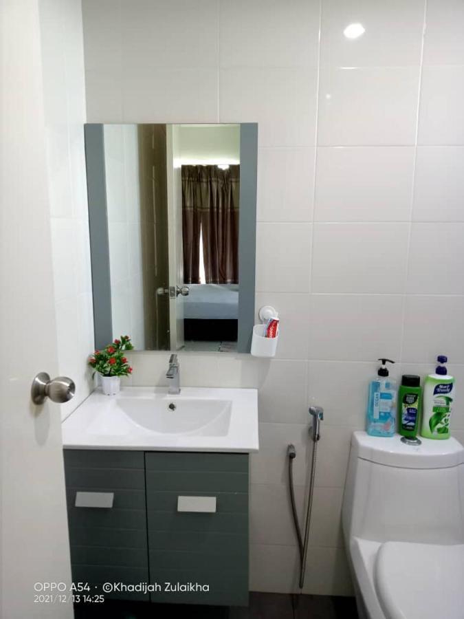 Risqi Apartment 2 Bedroom Wakaf Che Yeh Kota Bharu Eksteriør bilde